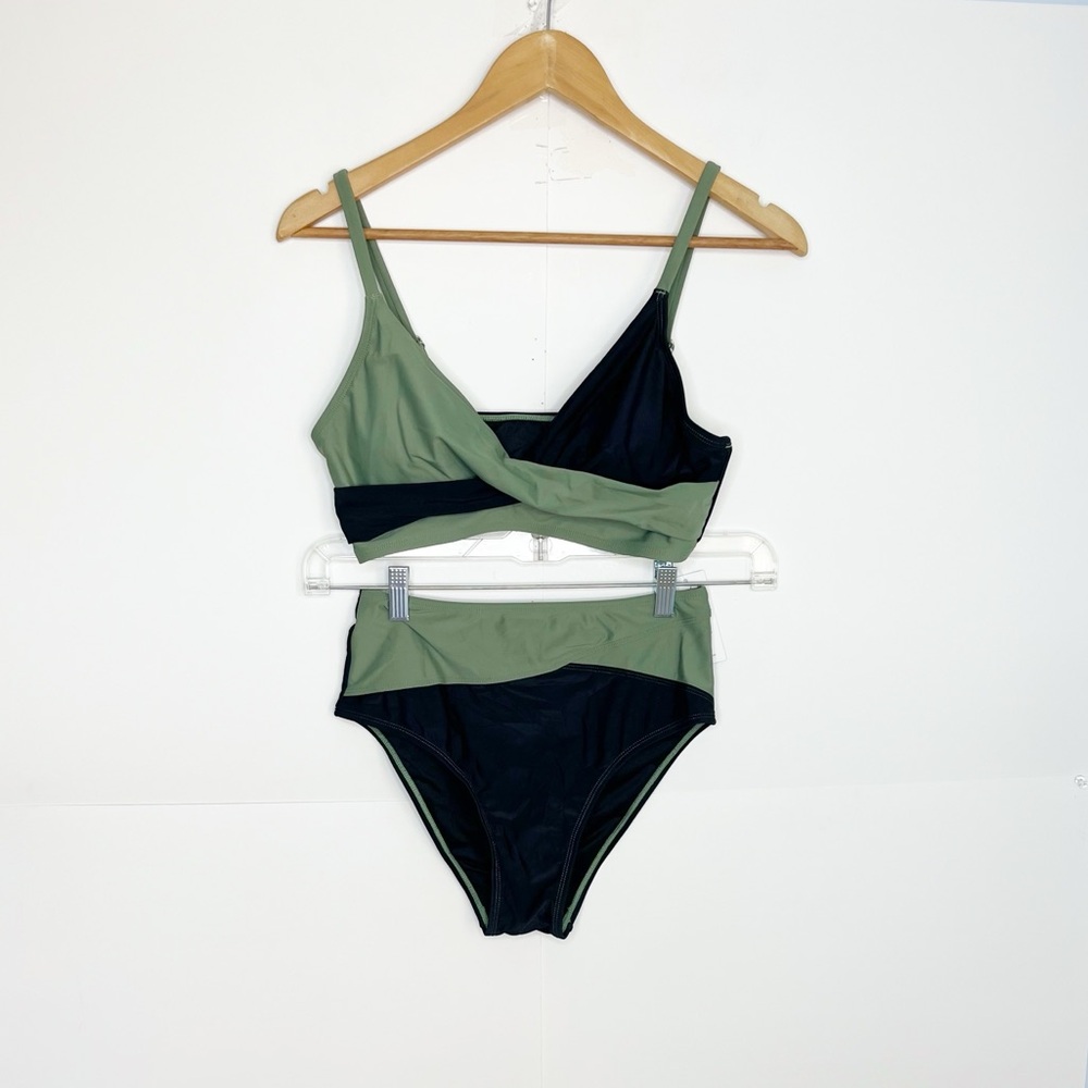 Cupshe Womens Bikini Set Top Size Medium , Bottoms Size Small